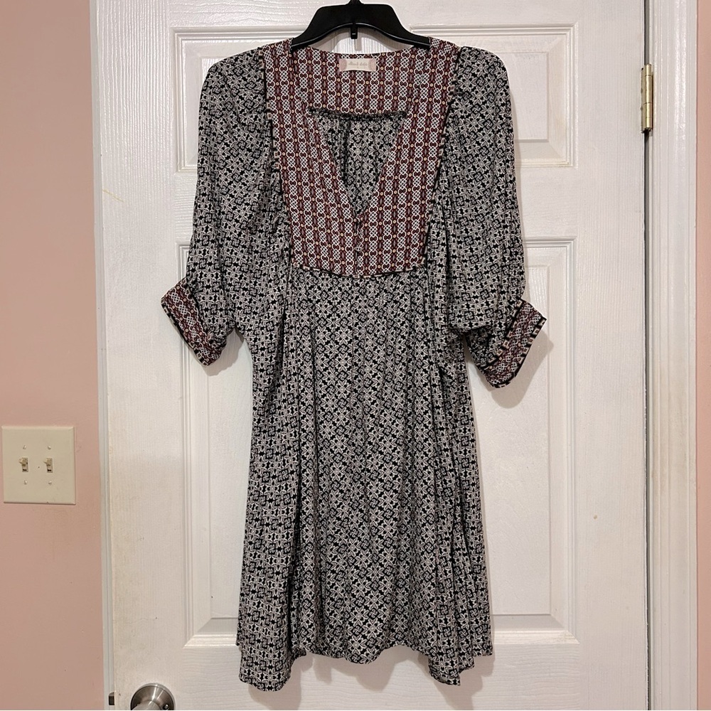 Altar’d State Short Sleeve Dress V-Neck Women’s Boho Size Large